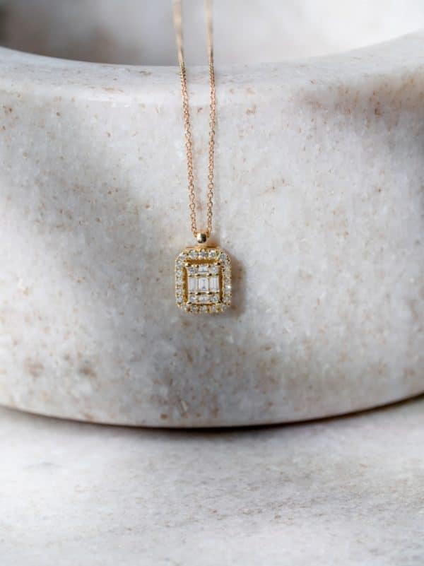 18 Karat Guld Halskæde fra Smykkekæden med Diamanter 0,24 Carat TW/SI